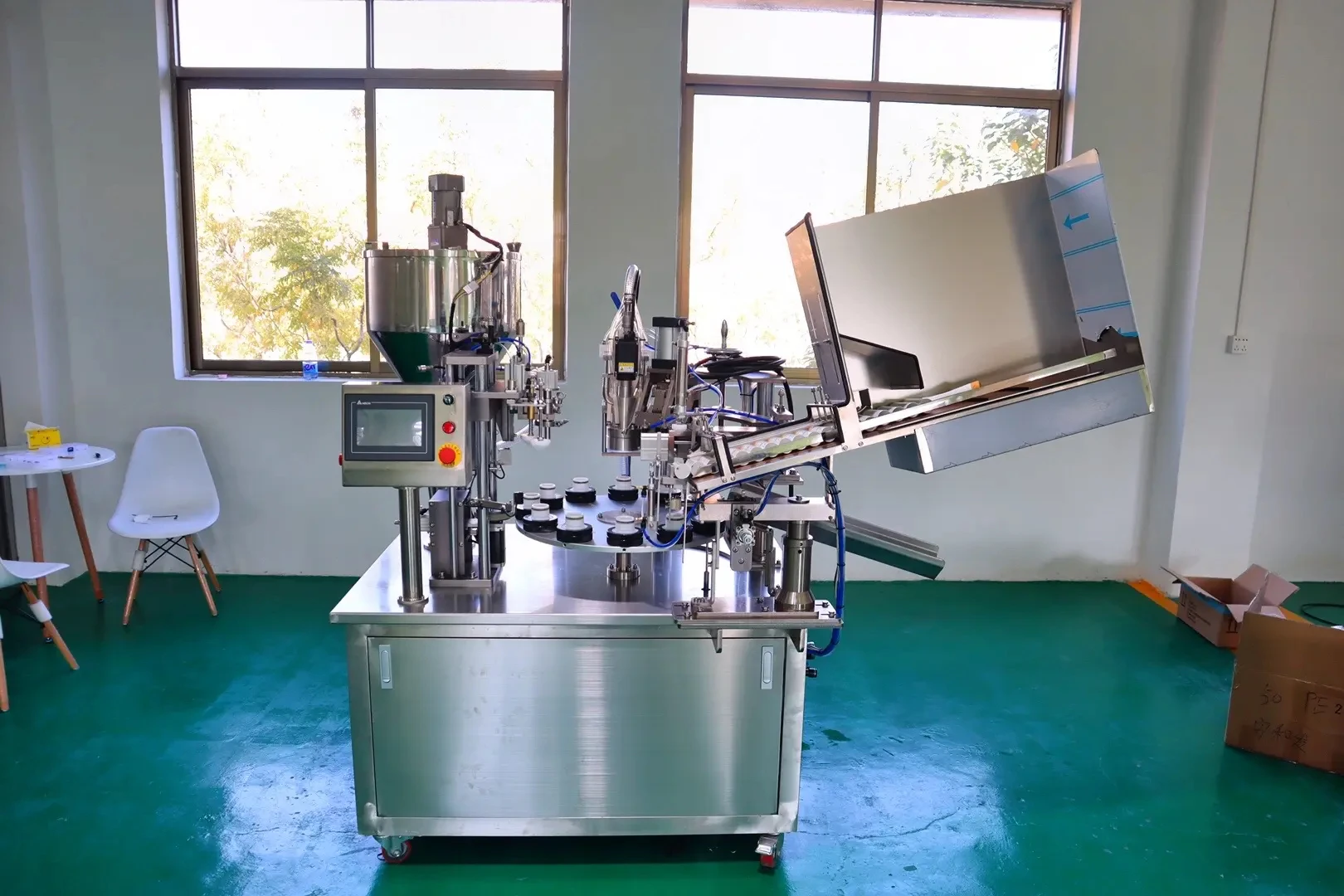 automatic inner heating collapsible tube filling and sealing machine for liquid eye shadow foundation concealer liquid contour