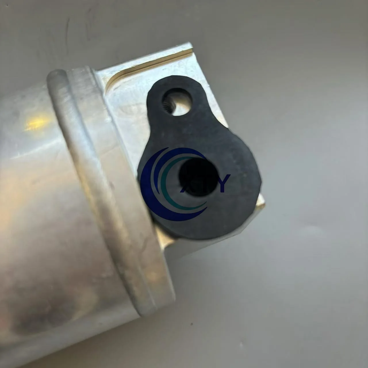 XTY Replacement Parts Air Conditioning H14-004-044 receiver drier For Konvekta KINGLONG YUTONG Bus