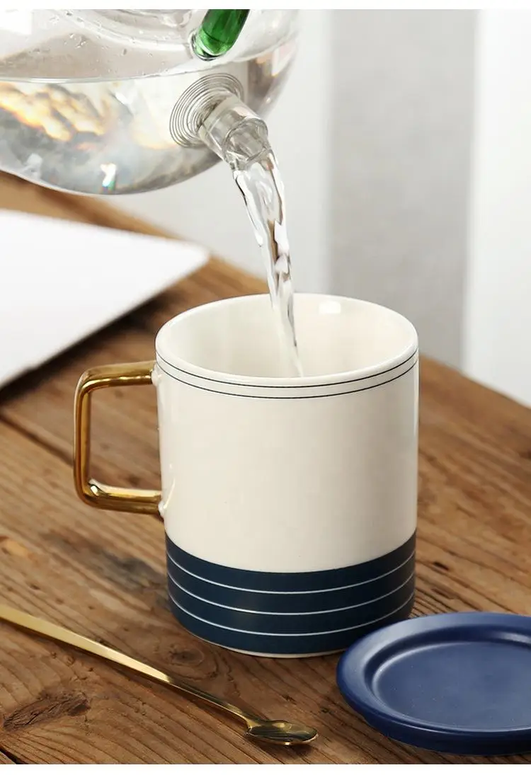 Nordic Creative Ceramic Mug Handgrip Design Gold Handle Spoon with Lid for Office or Party Personalized Logo Printing