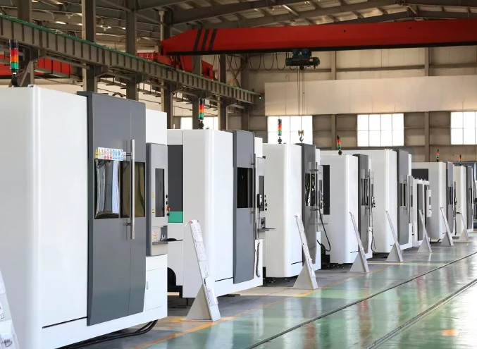 New Enclosed Fiber laser cutting machine With Exchange Table for steel cooper aluminium Fiber Lazer Cutting Machine