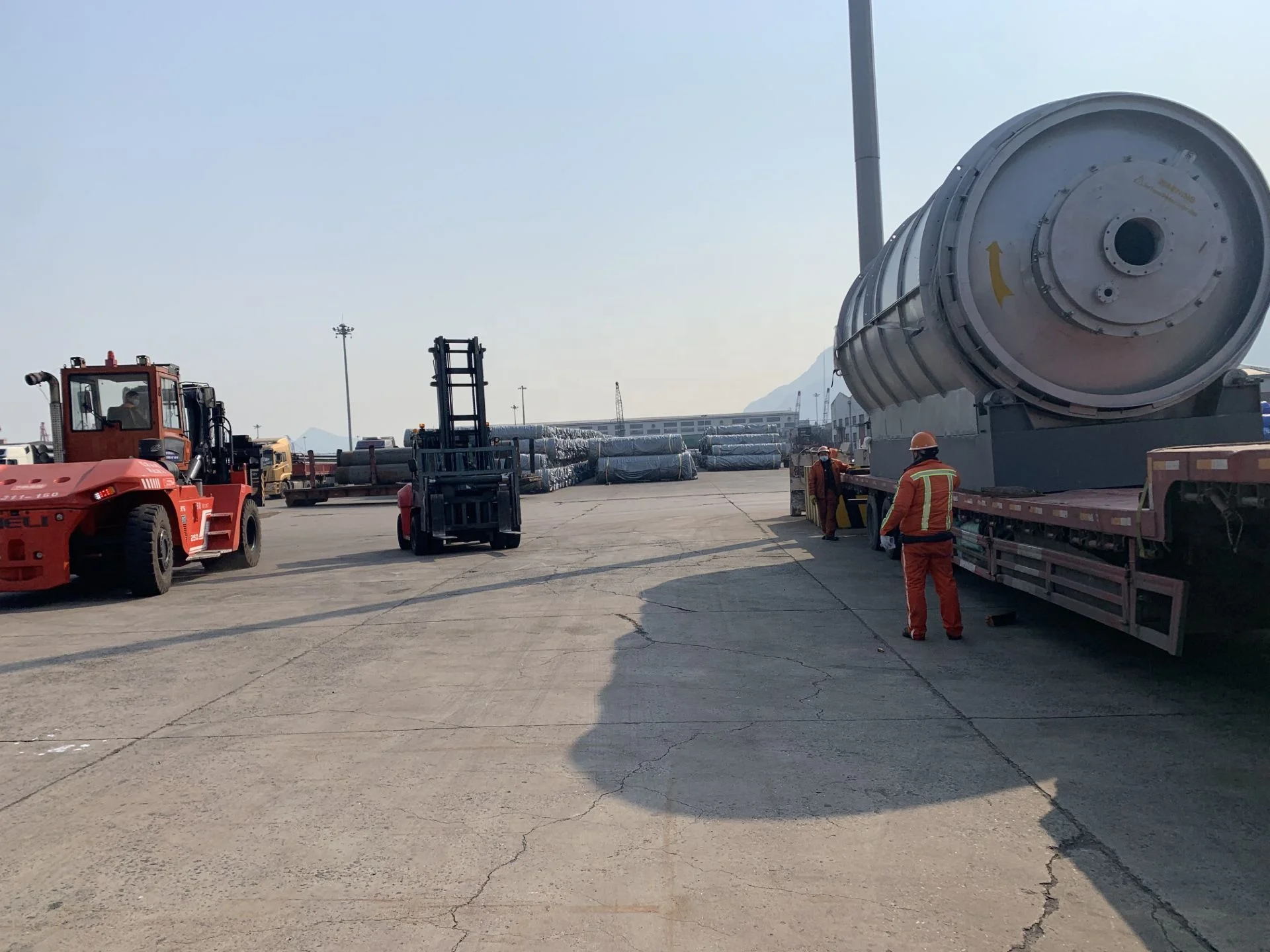 Beston Group semi-continuous waste tyre pyrolysis plant BLL-16 12-16T/D tyre pyrolysis machine with installation