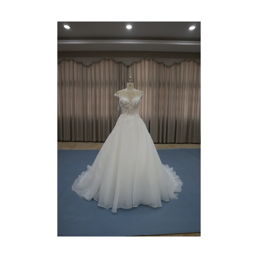 Factory Direct High-quality Sleeveless Bridal Girl Wedding Dress