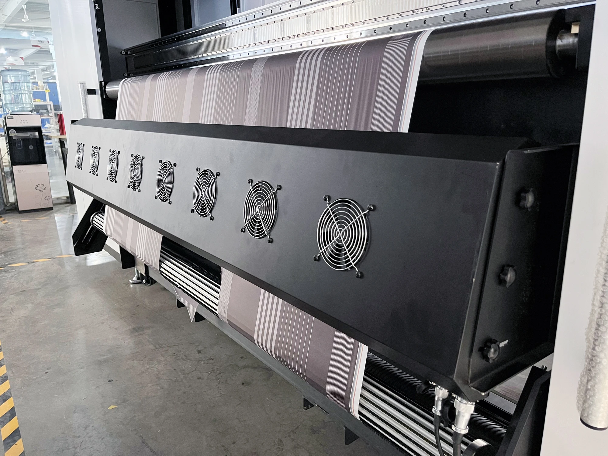 Digital full 16-head industrial printing paper machine textile printing machine