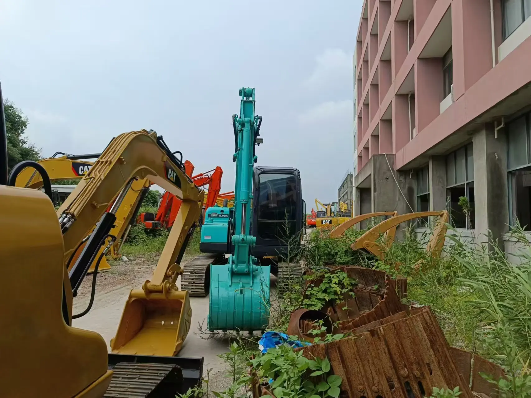 factory price Use SK75 Kobelco Excavator for sale