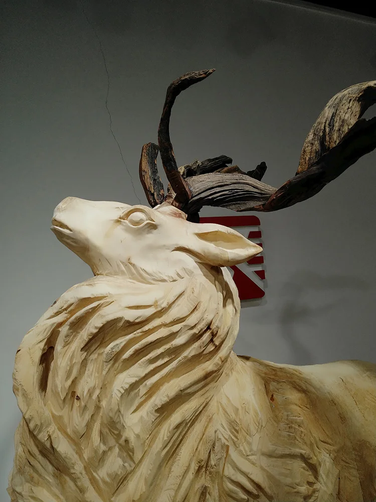 Hotel Villa Garden Park Decoration Solid Wood Craving Life Size Goat Sheep Sculpture