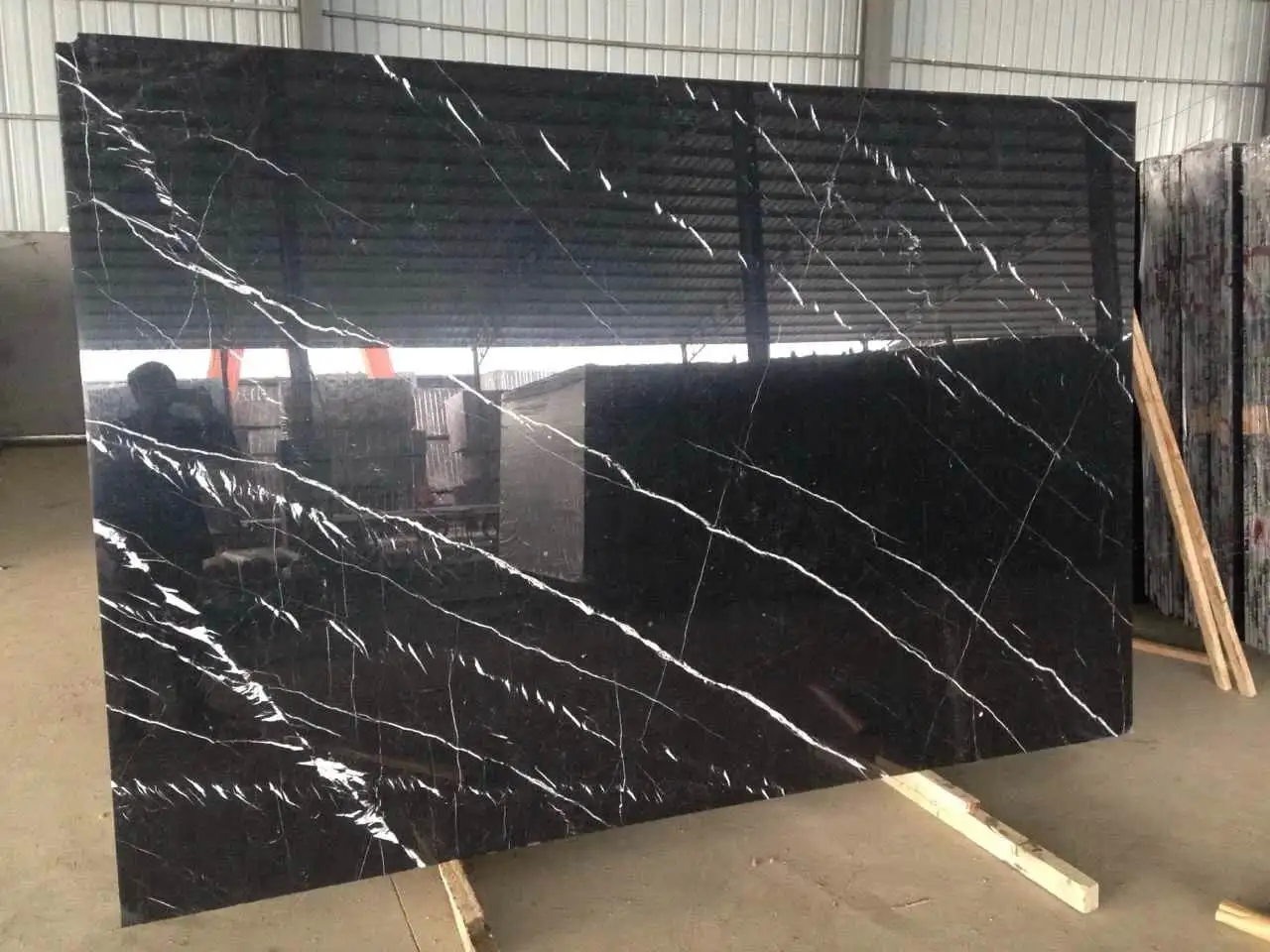 Black marquina.jpg