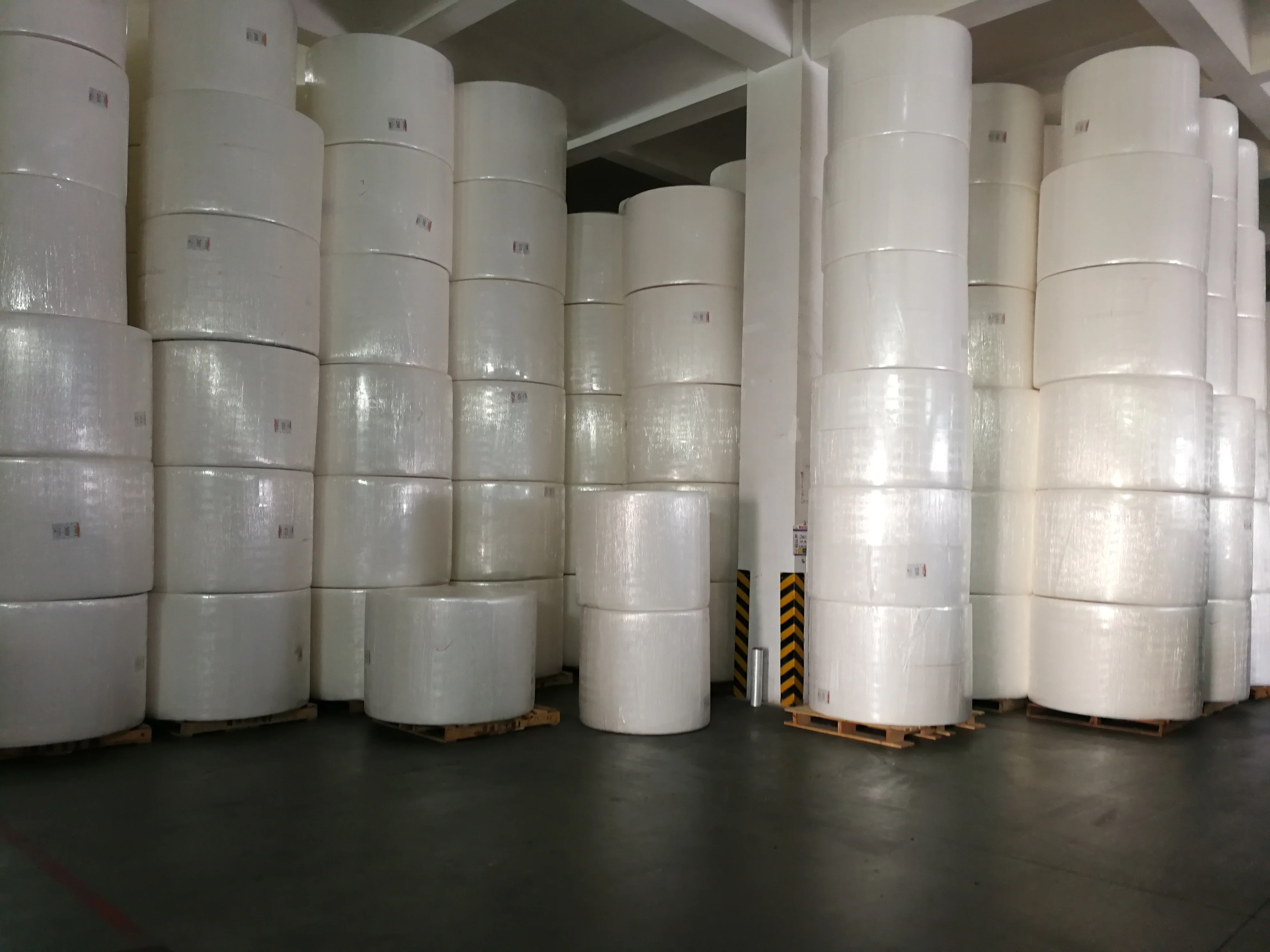 White Toilet tissue jumbo reels toilet paper manufacturing company factory produce