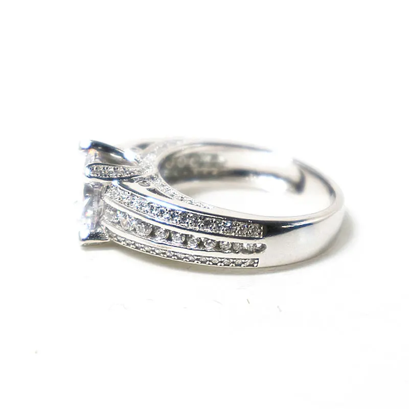 Full Iced Out Heart Shape Rings 18K Gold Plated Rose Gold Hiphop Rapper Jewelry Moissanite Cuban Link Ring For Women