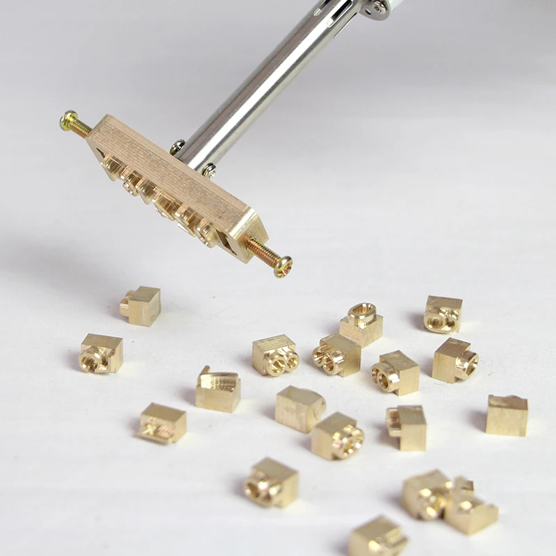 Custom English French arabic Korean Japanese Hebrew expression logo leather wood hot stamping gold-plated brass alphabet stamp