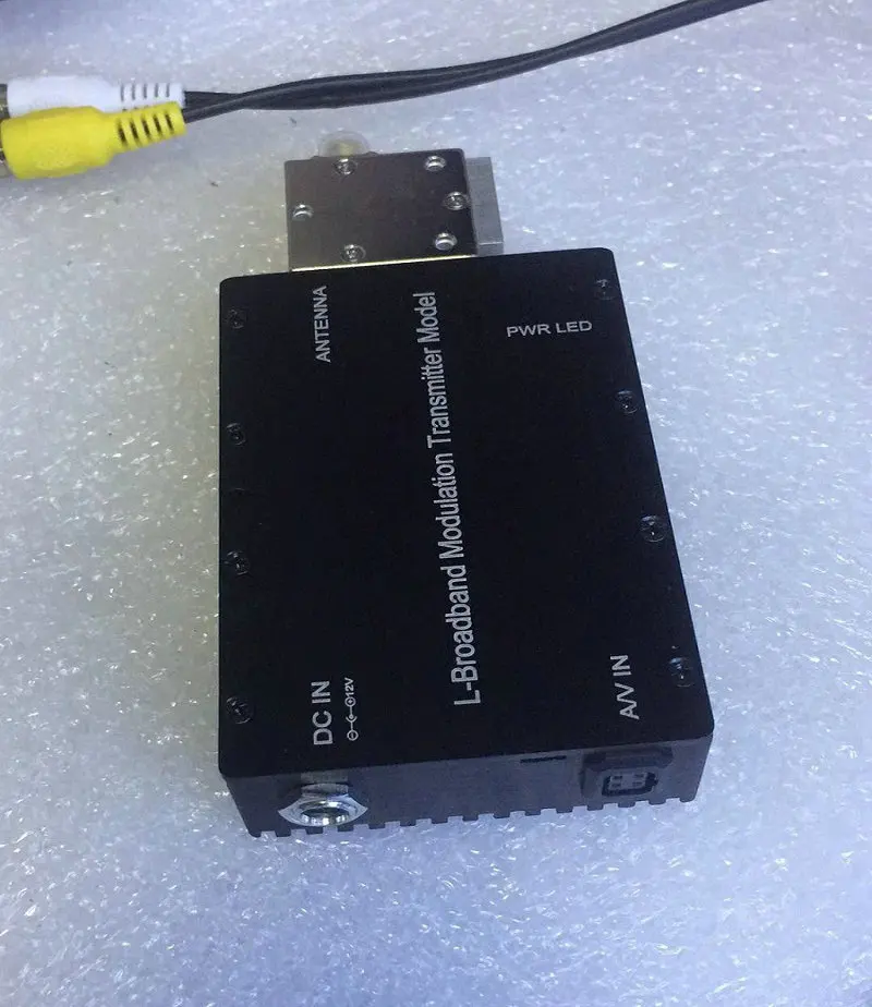 1.2G5w enhanced version of wireless audio and video transmitter wireless high-power monitoring image transmitter receiver