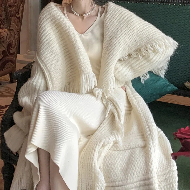 2023 autumn new arrival long sleeve cardigan tassel cable knit turn down neck  super long women sweater coat