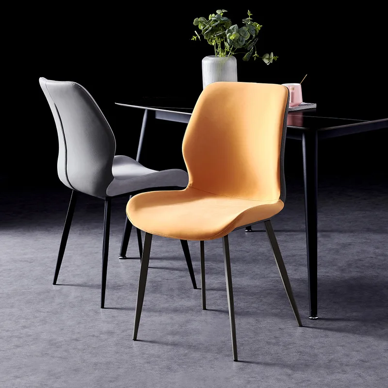 Dining chairs are exported to Britain, America, Vietnam, Cambodia and Thailand.