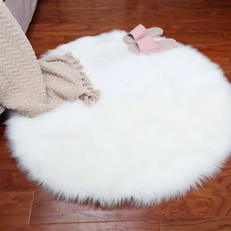Factory Super Soft Plush Fabric Heart Shaped Faux Sheepskin Indoor White Carpet Fluffy Faux Fur Rug For Living Room