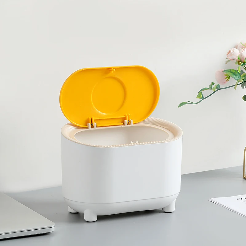 New Car Accessories Plastic Mini Rubbish Cans with Lid Automobile Waste Dust Bucket Garbage Bin Car Trash Can
