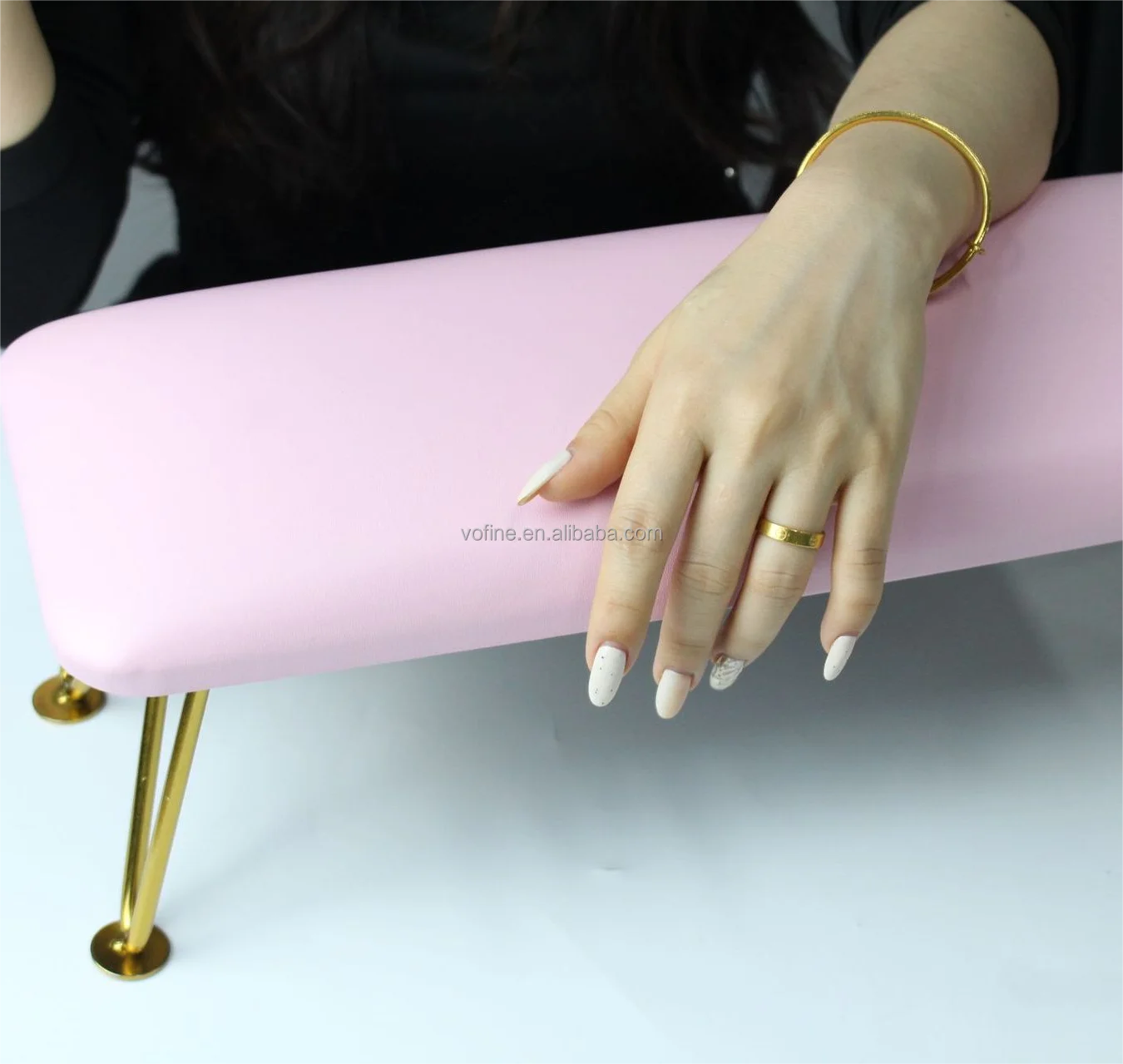 VO wholesale Steel materials luxury professional manicure table nail salon feet table nail arm rest hand pillow for manicure