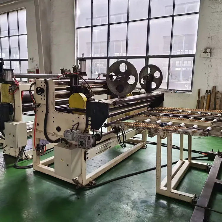 Used Low price new plastic vacuum forming machine to make disposable plates/foam dishes/food container