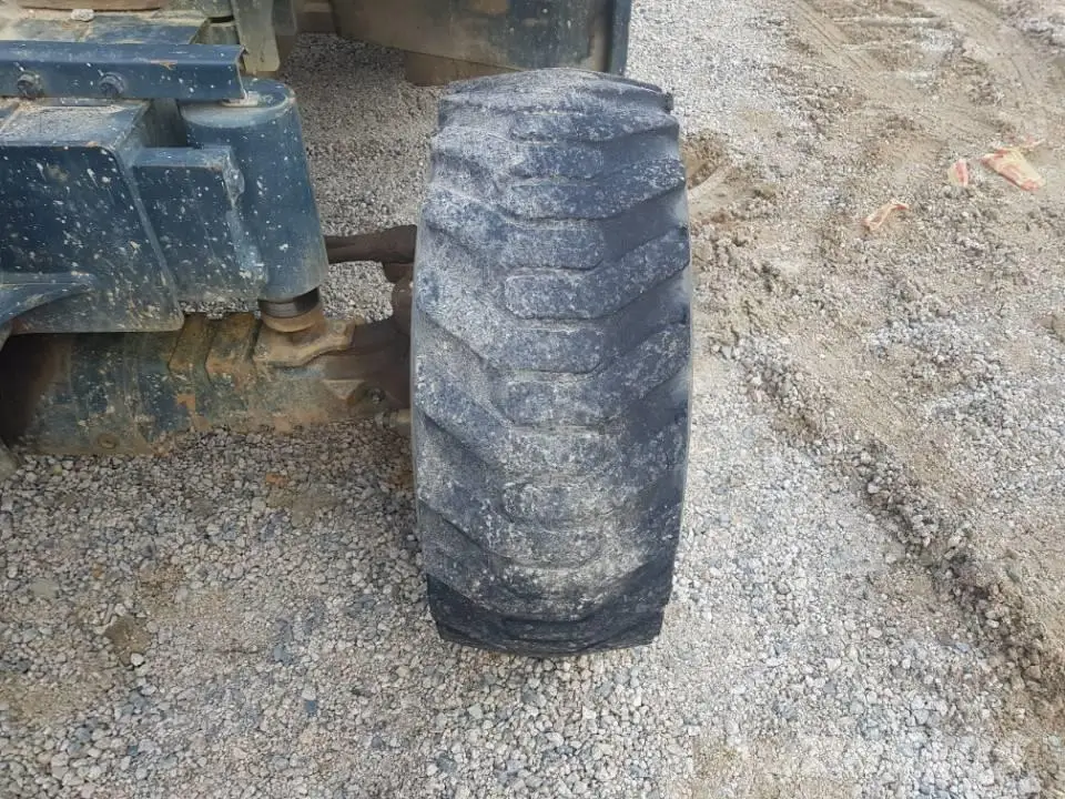 Экскаватор Hyundai 55-7 экскаватор 220-9s 220lc-9s 215 R220-9s harga baru Землеройная техника 1