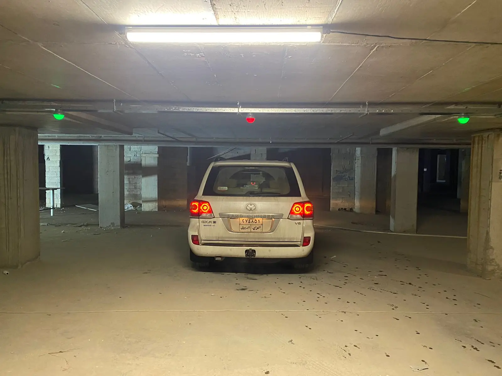 Ibeacon Parking Guidance Camera Smart Vehicle Parking Space Management System