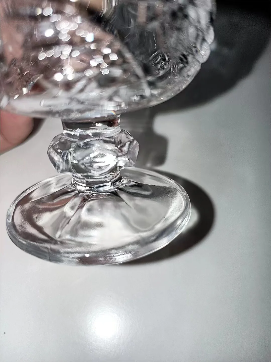 190ml European vintage thick bottom exquisite relief crystal glass Whisky Spirit glass Mini wine glass factory direct sales