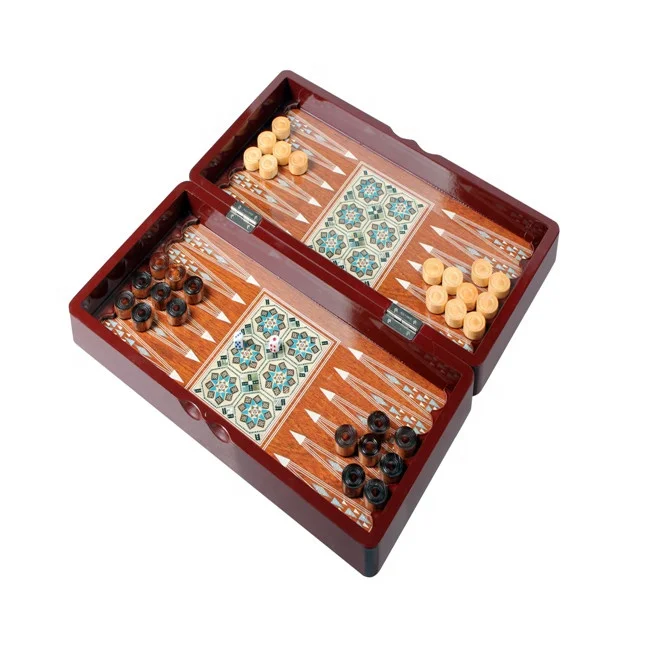 Wholesale two-in-one portable chess game board set wood chess pieces box