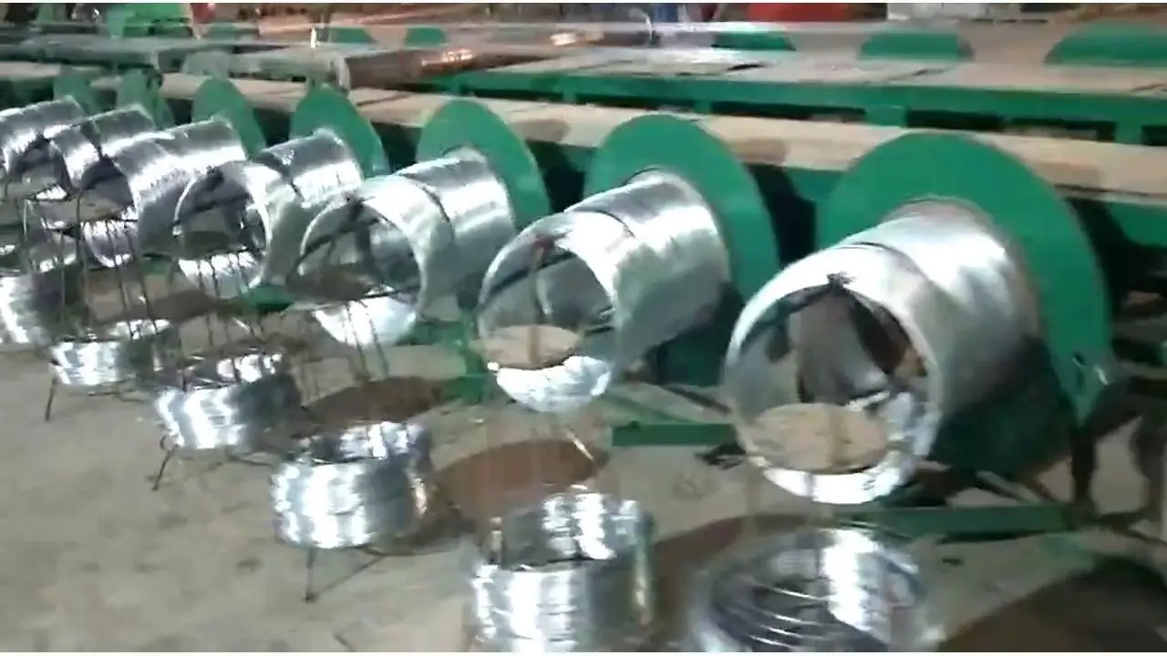 Оцинкованная железная проволока оцинкованная проволока 2,5 мм мягкий оцинкованной проволочной сетки