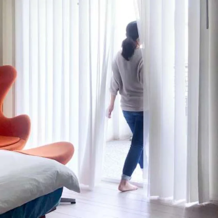 Motorized remote control dream blind hanas vertical curtain