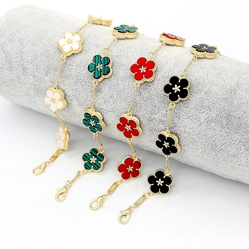 Five Leaf Clover Chain Bracelet for Women  2024 Flower Pattern Designer Charms Bracelets Female Fashion Jewelry Gift