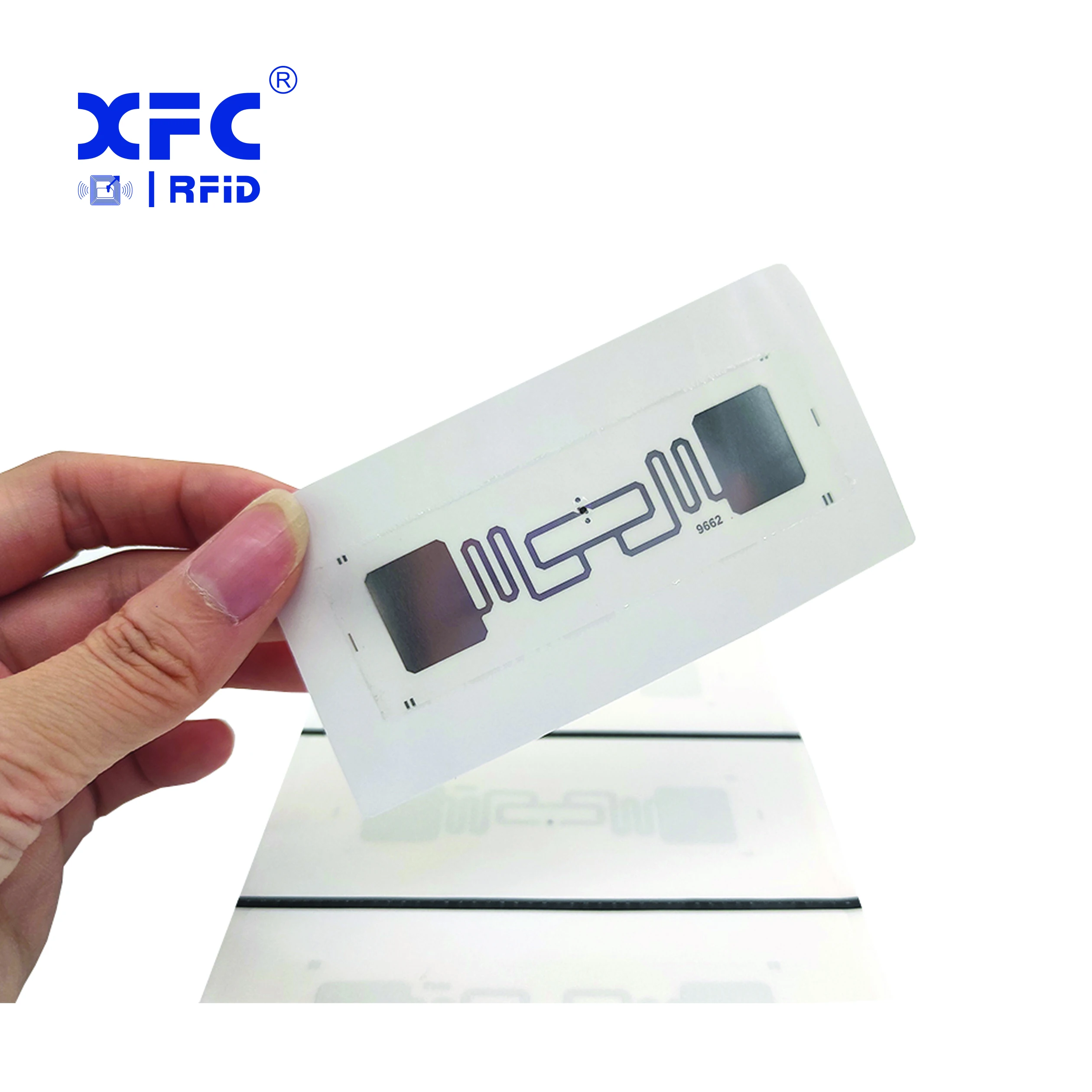 Хит продаж RFID-метки на большие расстояния ISO18000 6C инкрустация UHF RFID наклейка в рулоне записываемая для этикетки одежды