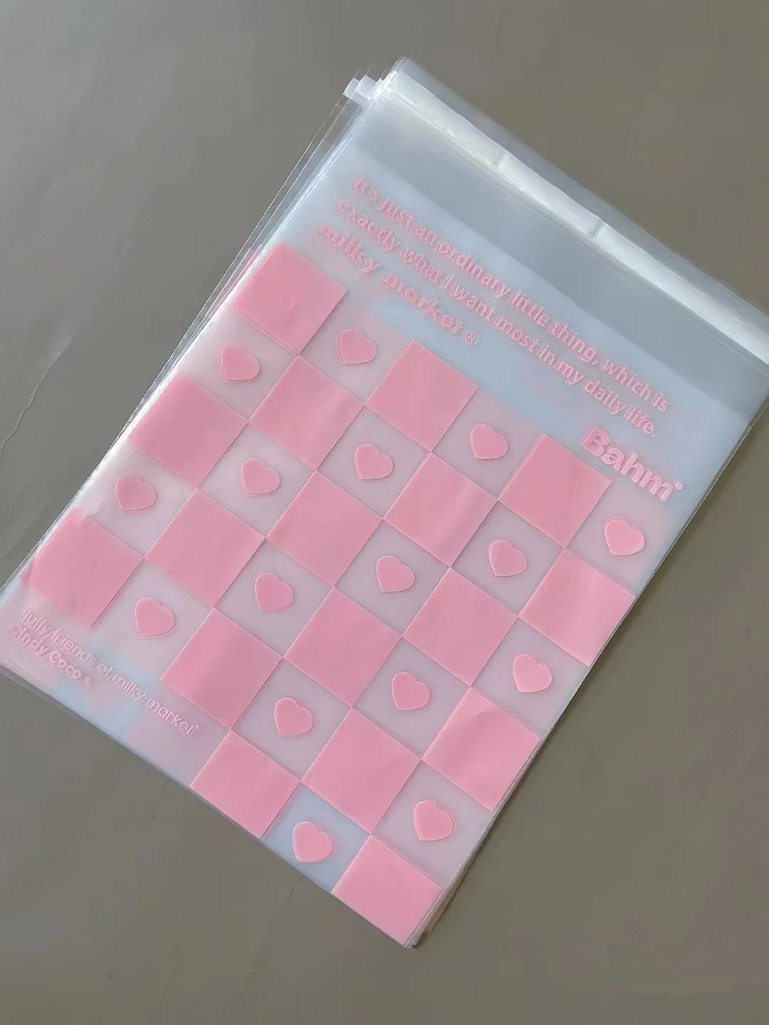 Custom Clear Poly Mailer Shipping Packaging Clothes Transparent Mailing Bag with Pink Heart Printed