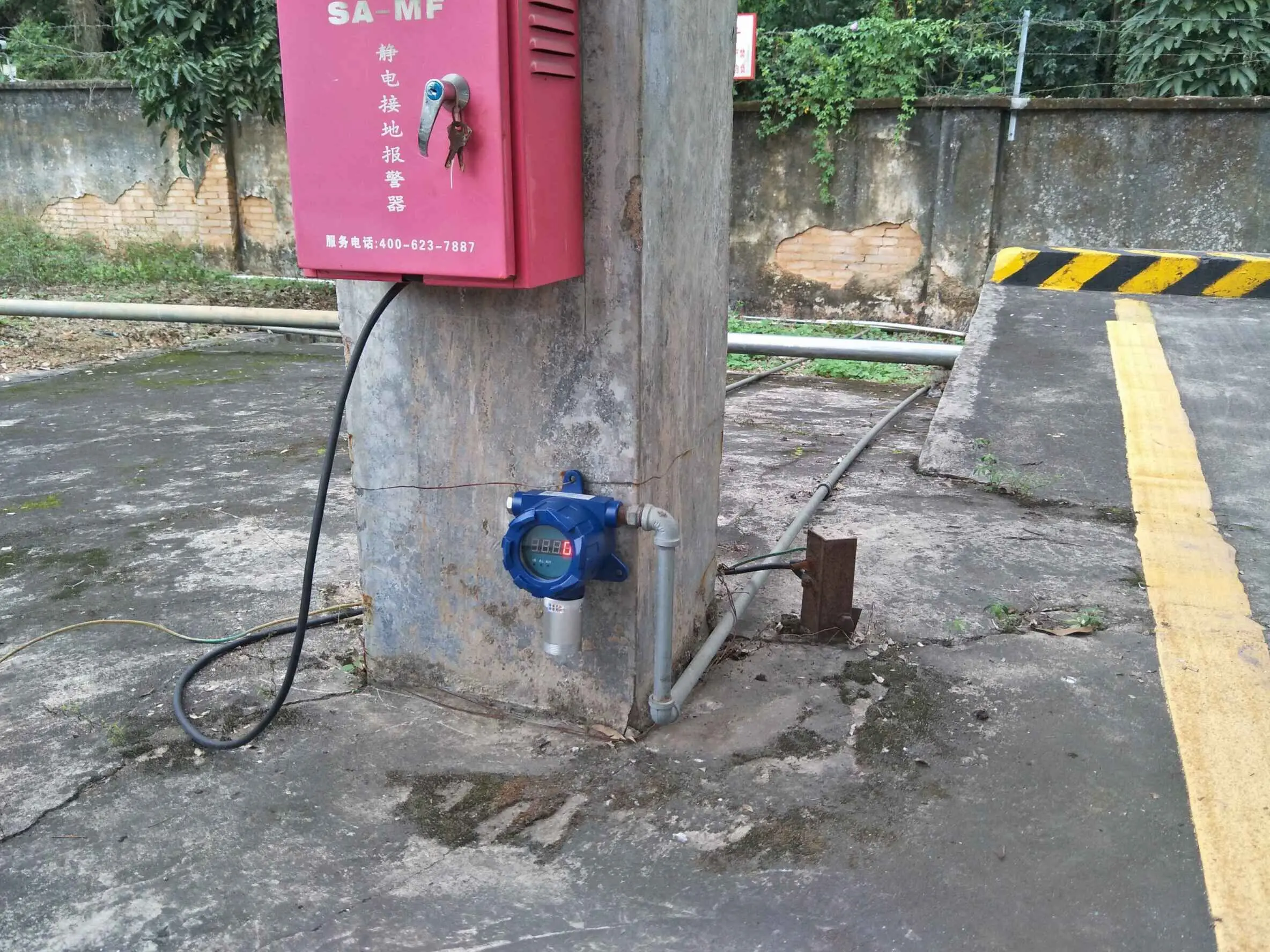 Industrial Fixed Display Ozone Gas Leak Monitor Controller Relay O3 Sensor With Alarm Light ATEX CE