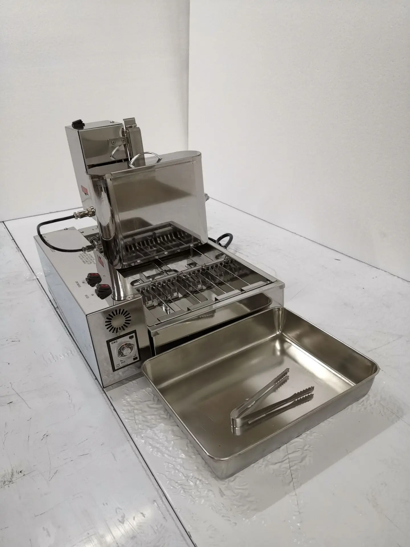 1800 пончиков/час автоматическая машина для пончиков небольшого размера