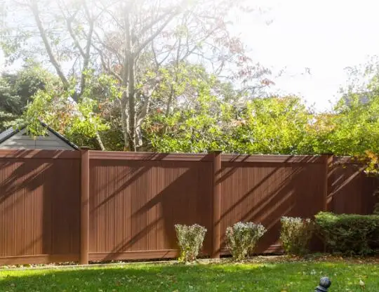 China Professional Factory Custom Design Wpc Balcony Waterproof Fences