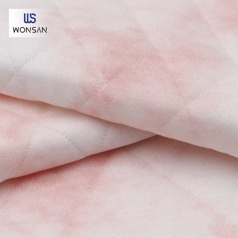 China High Quality Polyester Rayon Fall and Winter Jacket Hoodies Rhombus Interlayer Jacquard Digital Printing Knitted Fabric