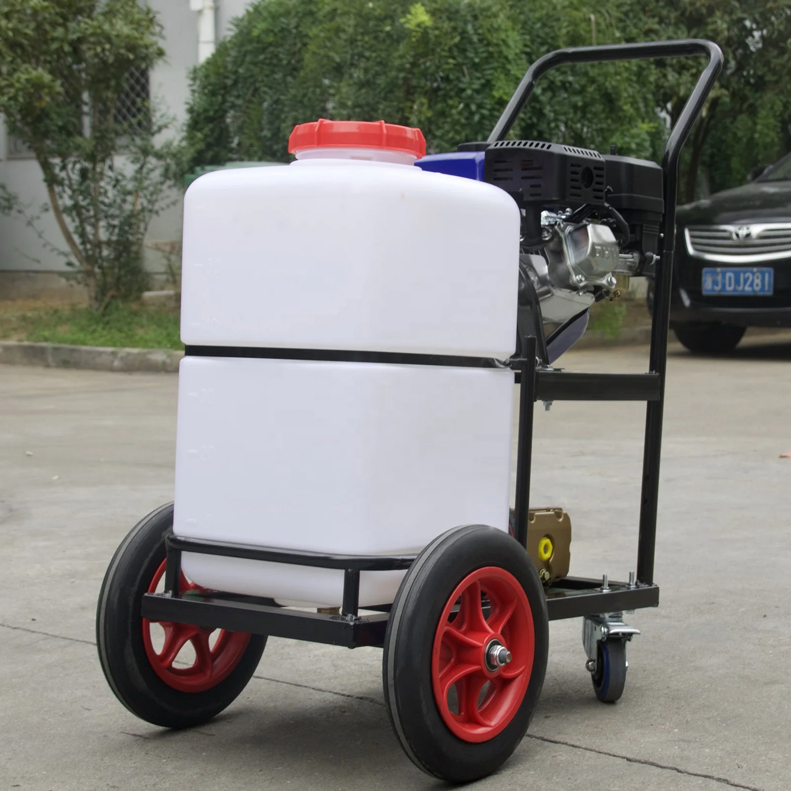 Тип вагонетки 60L сельскохозяйственных запотевание машины ранцевый опрыскиватель двигателя