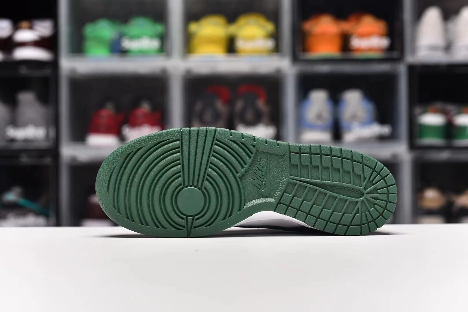 Мужские и женские кроссовки SB Dunk низкие белые Зеленые для скейтборда спортивная обувь белого цвета
