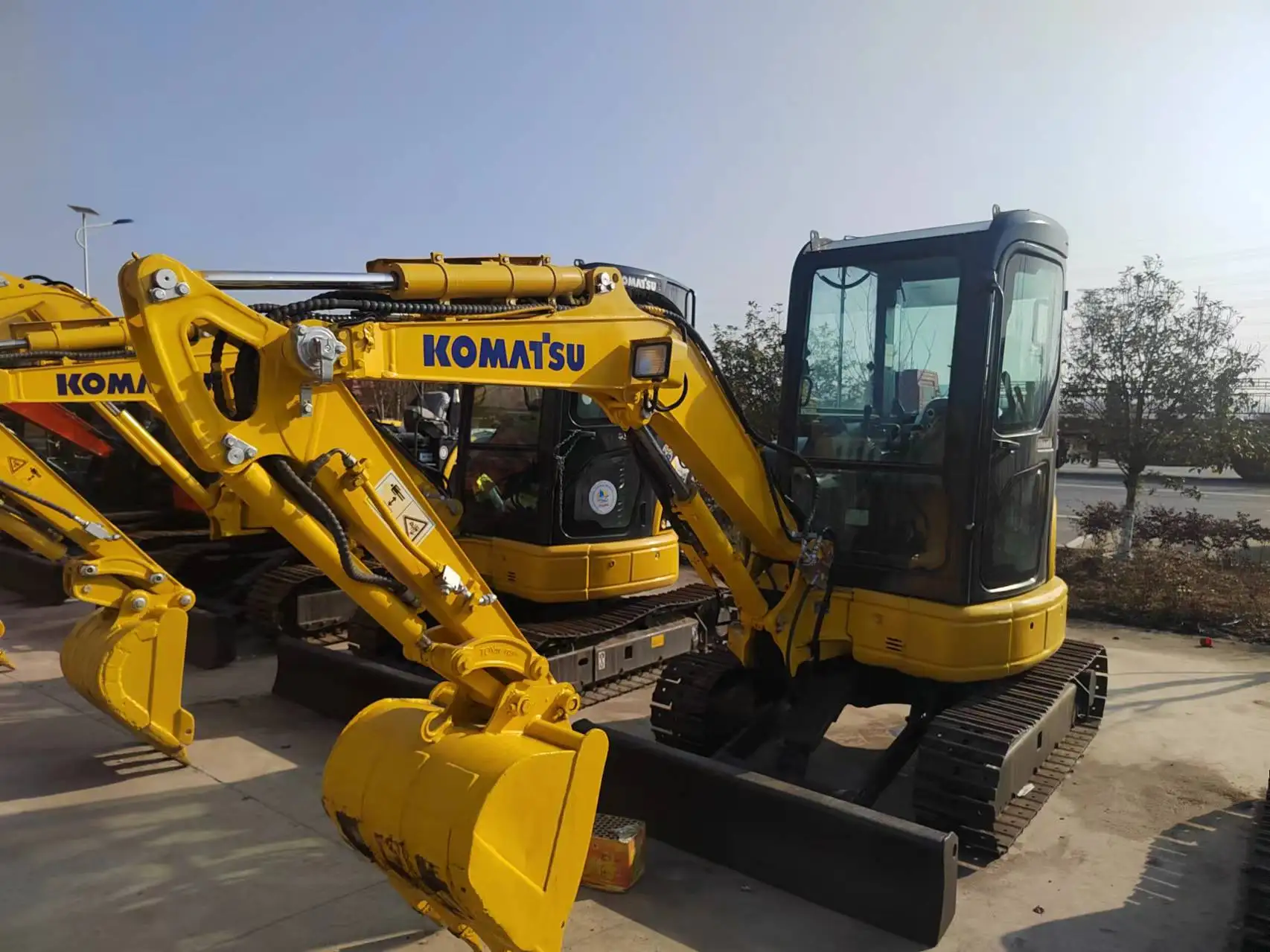 Подержанный оригинальный гусеничный экскаватор Komatsu pc30 японский 3ton мини-экскаватор по низкой цене для продажи