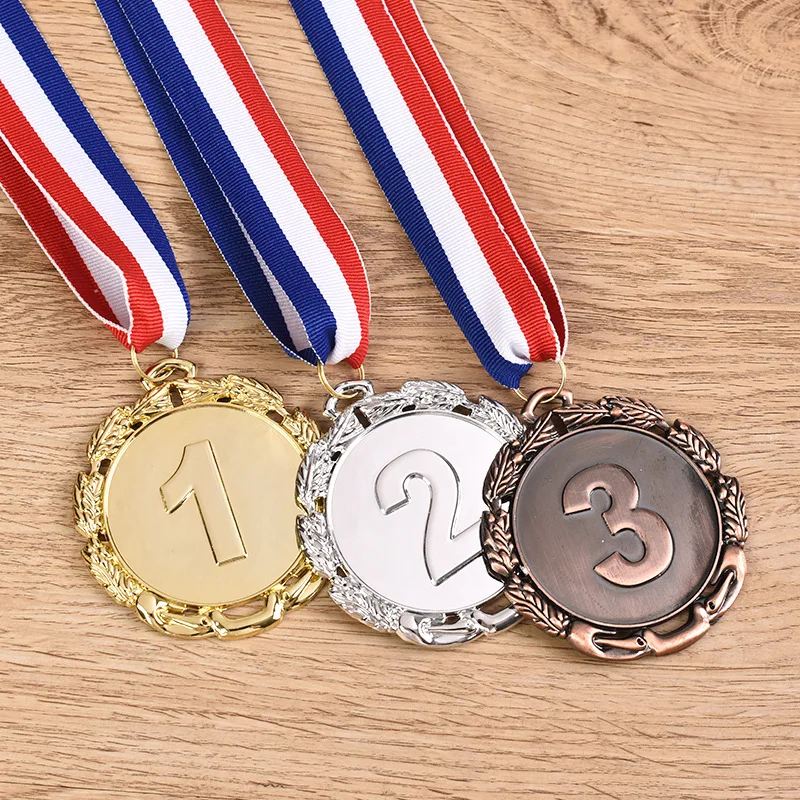 Медали с логотипом на заказ награды трофеи чемпион по спорту футбол резные золотые призовые медали