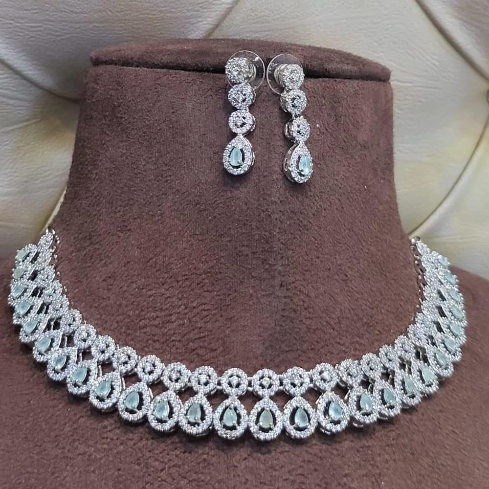 Emmaya Luxury Water Drop Element Green Stone CZ Necklace Earrings Customized Bridal Fine Jewelry Sets For Women Wedding Party