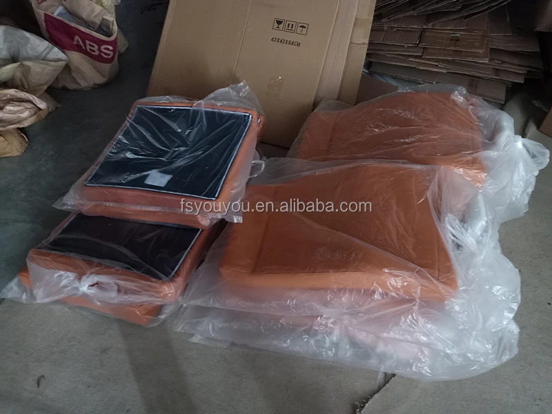 luxury Pu Leather manager chair middle back swivel chromed leather chair soft pu pad armrest leather office Chairs