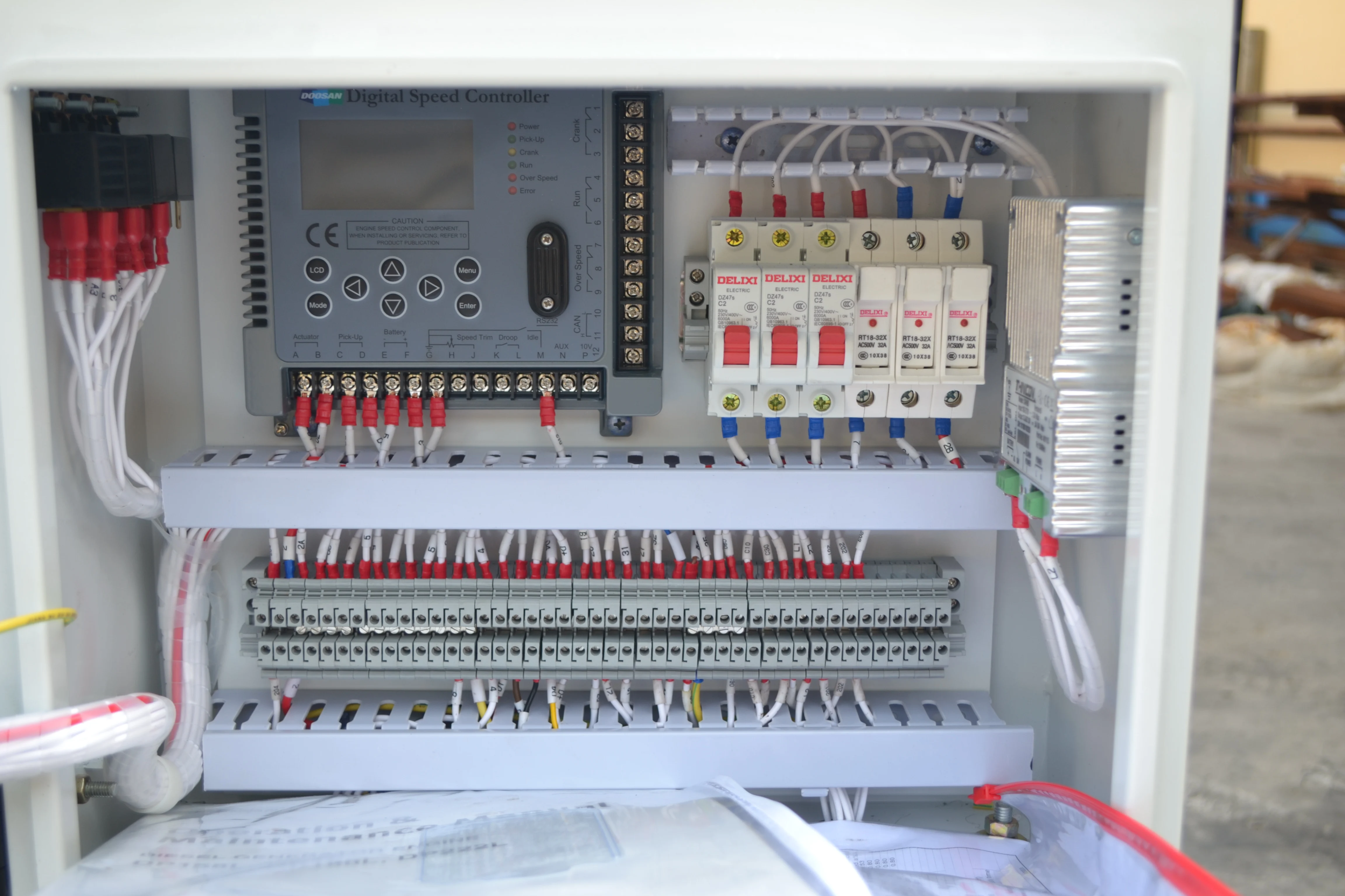 500kw открытого дизельного генератора мощностью 3 фазы 4 провода