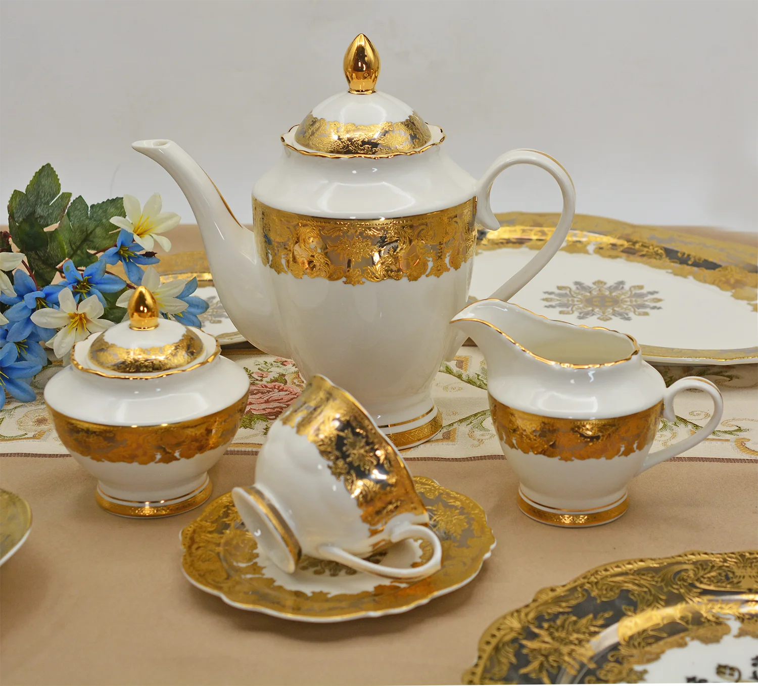 98pcs thailand luxury style dinner set gold high end royal modern and luxury tableware plates dinnerware dishes