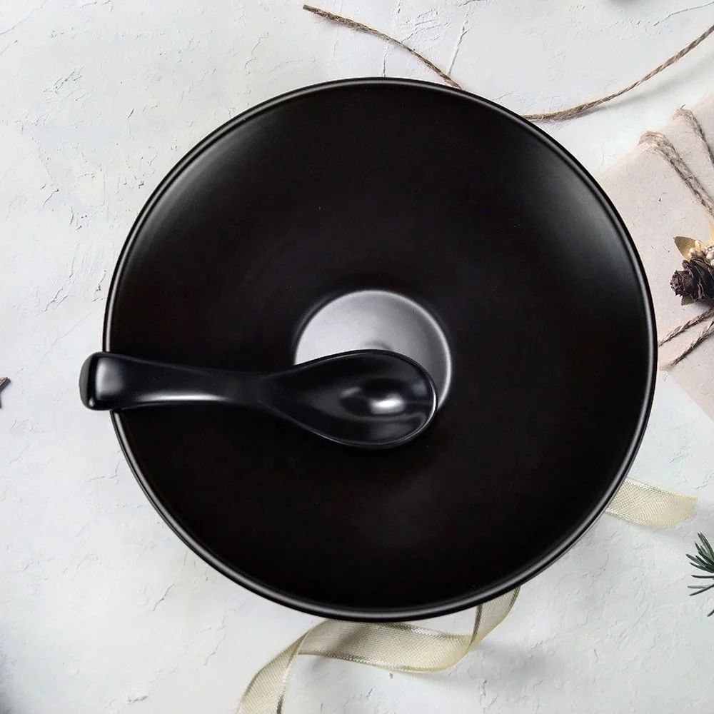 Udon Black Japanese 8 Inch Soup Bowl Ceramic Ramen Bowl Set With Spoon