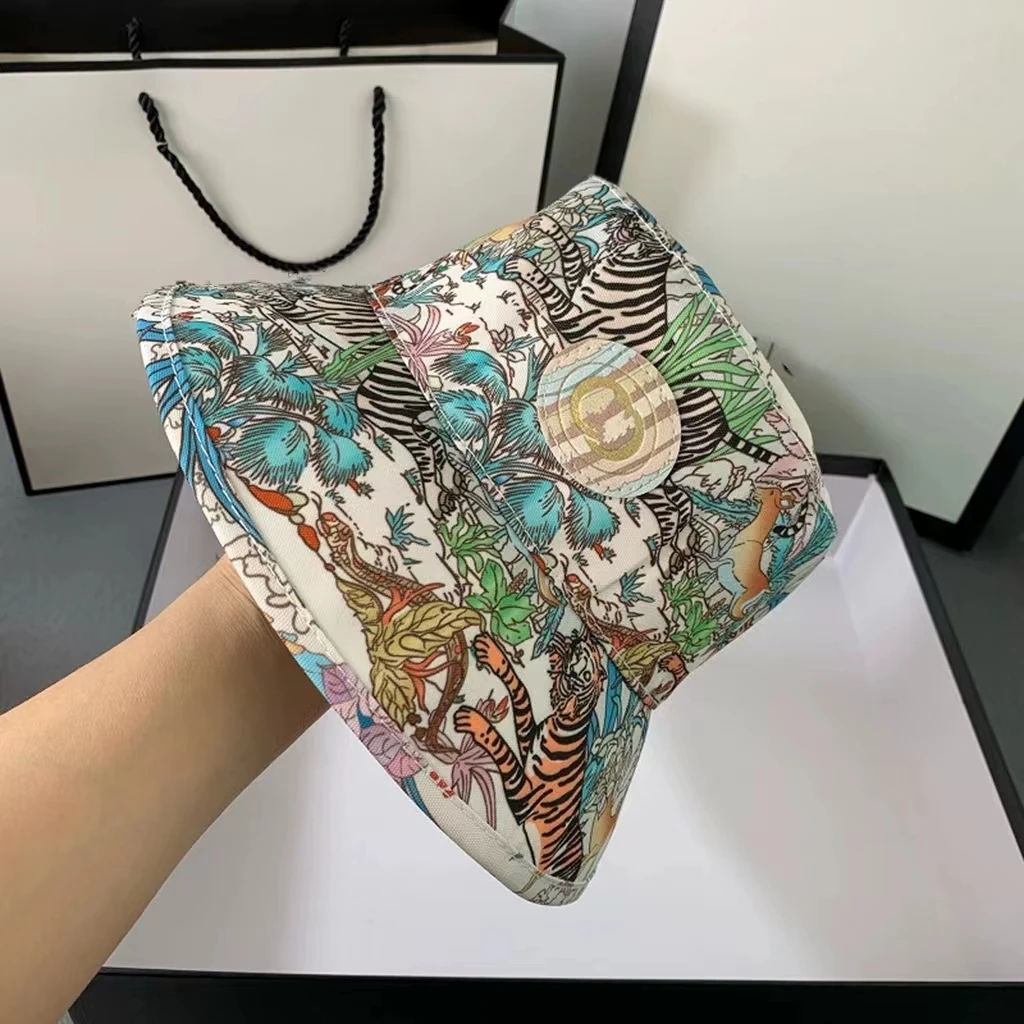 2022 summer outdoor beach wear popular brand famous women luxury designer hats with brand letter logo