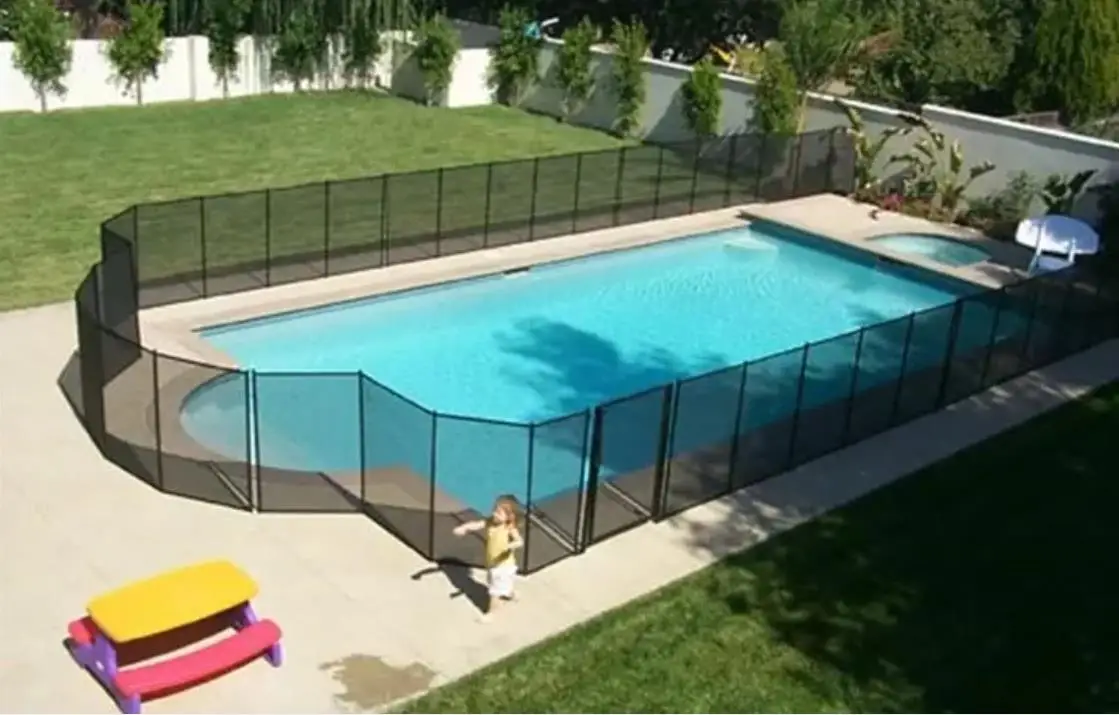 Fashion Design Outdoor Removable Collapsible Swimming Pool Safety Folding Barrier PVC Fencing