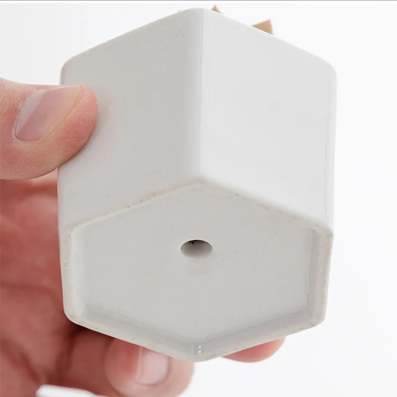 Wholesale Modern White Decorative Garden Mini Humanoid Porcelain Ceramic Flower Pot with Bamboo Tray Succulent Plant Pots