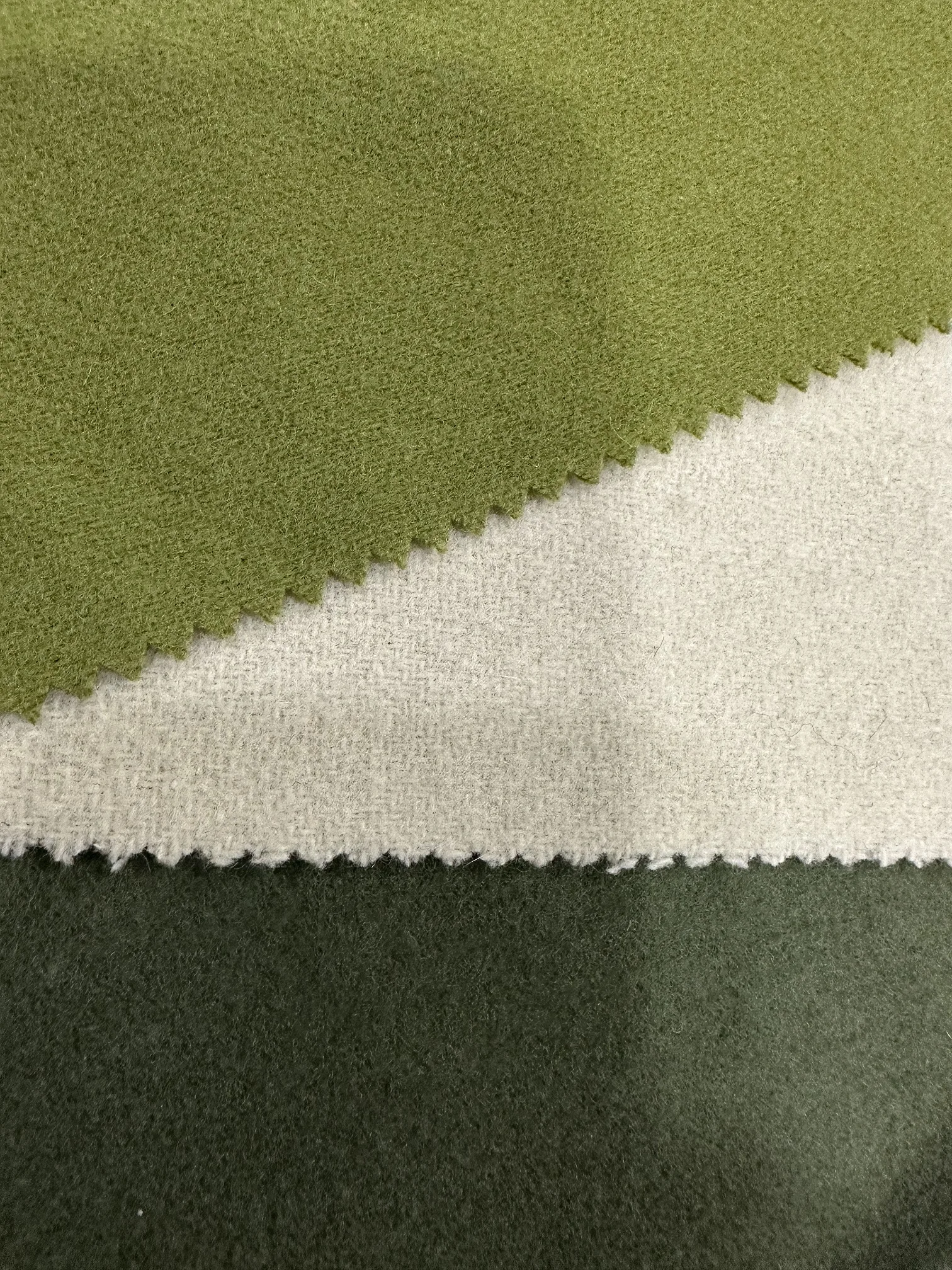 Export Quality 100% Wool Felt Fabric Suitable for Insulating and Creating Warmth from Indian Manufacturer