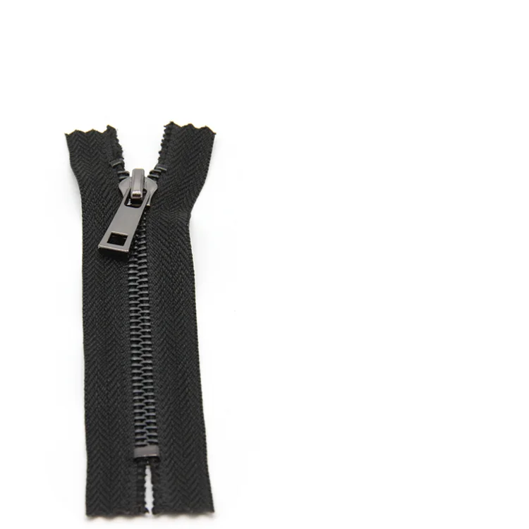 UYY Manufacturer Price Black Metal 3# Coil Normal Teeth Zipper with Flat Slider