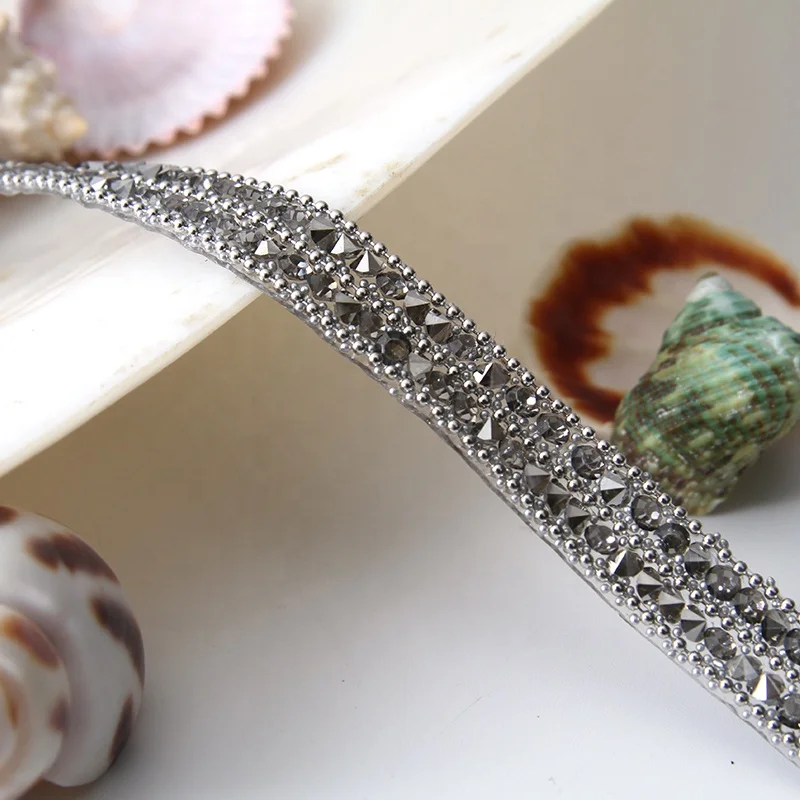 
Kavatar Wholesales Hotfix trimming rhinestone hotfix banding triple Copper bead chain rhinestone transfer tape iron trimming 