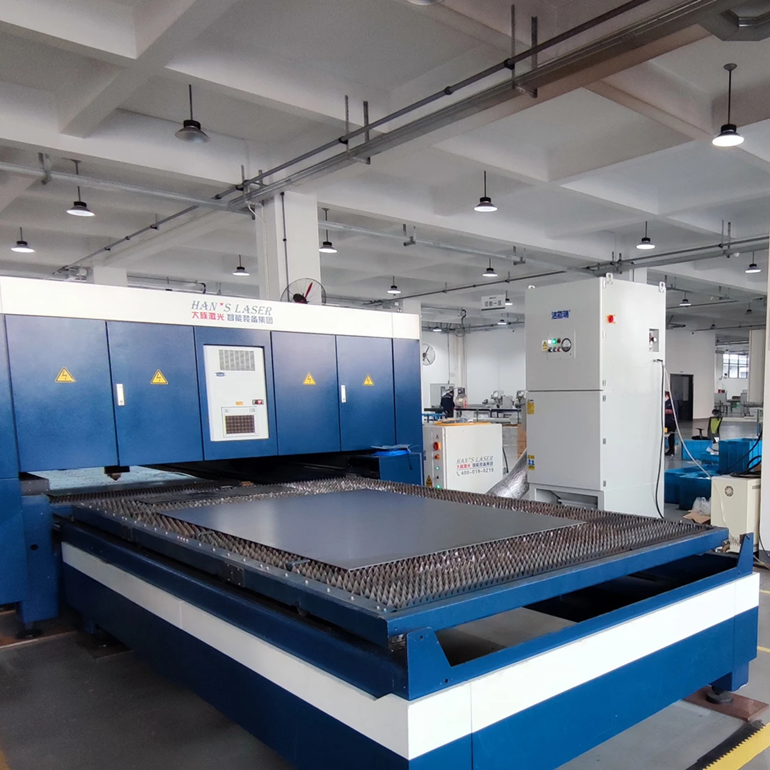 Smoke and dust purification equipment HEPA filter cartridge automatic pulse industrial dust collector 5.5 kw