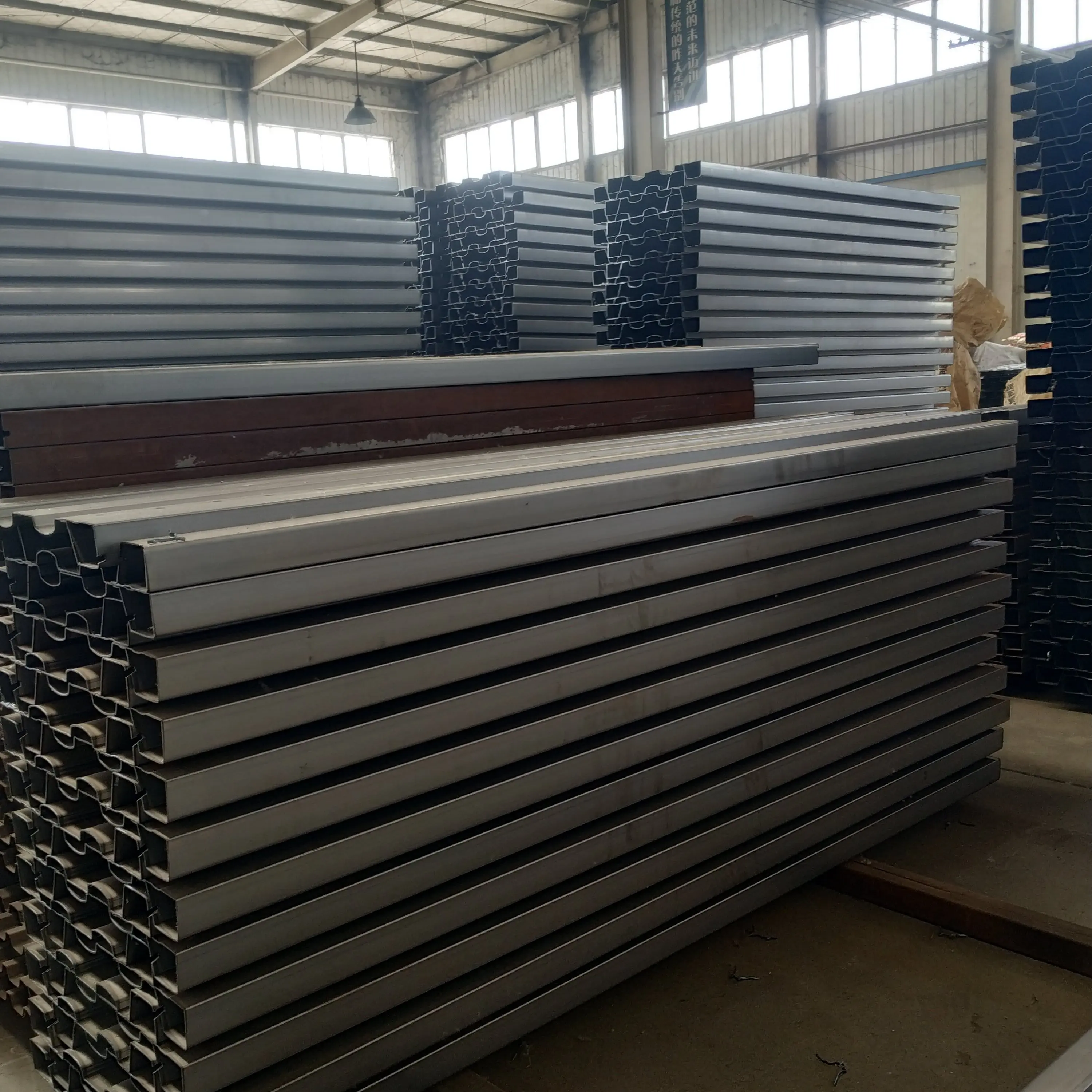 OEM/ODM factory dual water cooled engines rear four tires overload self-unloading gasoline motor motorcycle cargo tricyclel